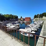 Antique - Center
