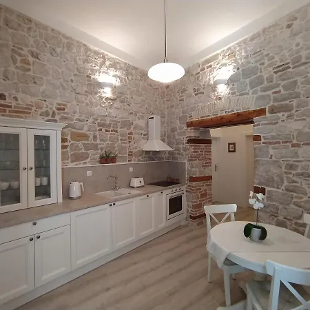 Antique - Center Διαμέρισμα *