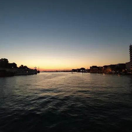 Διαμέρισμα Antique - Center Ζαντάρ