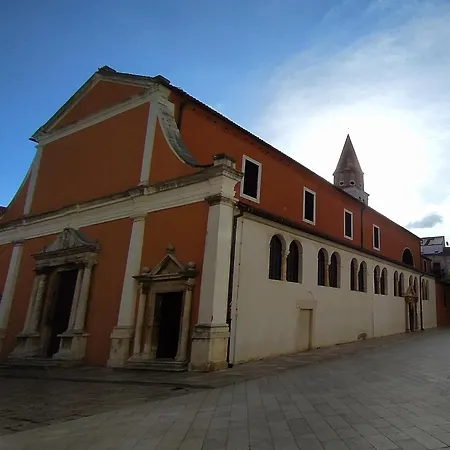 Antique - Center Apartment *