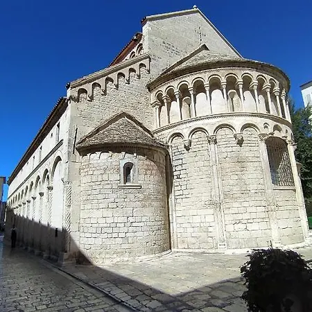 Antique - Center * Ζαντάρ