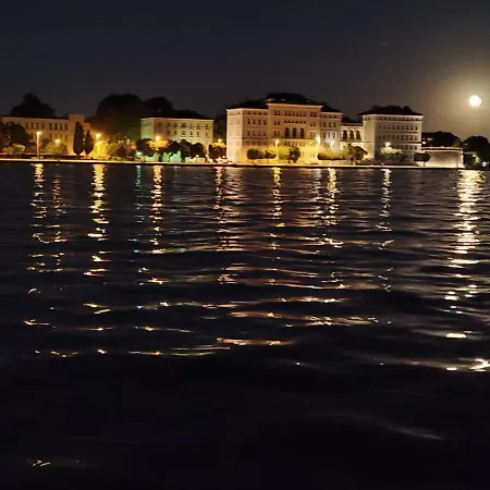 Lägenhet Antique - Center *