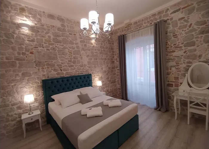 Antique - Center Apartmán Zadar