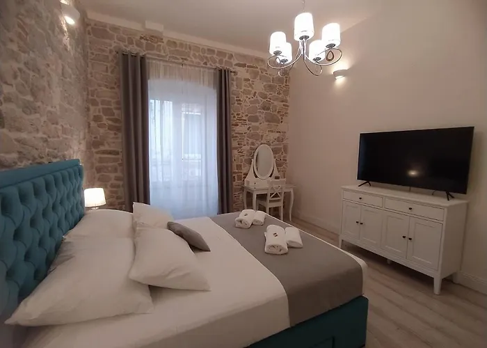 Antique - Center Apartmán