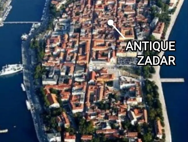 Antique - Center *